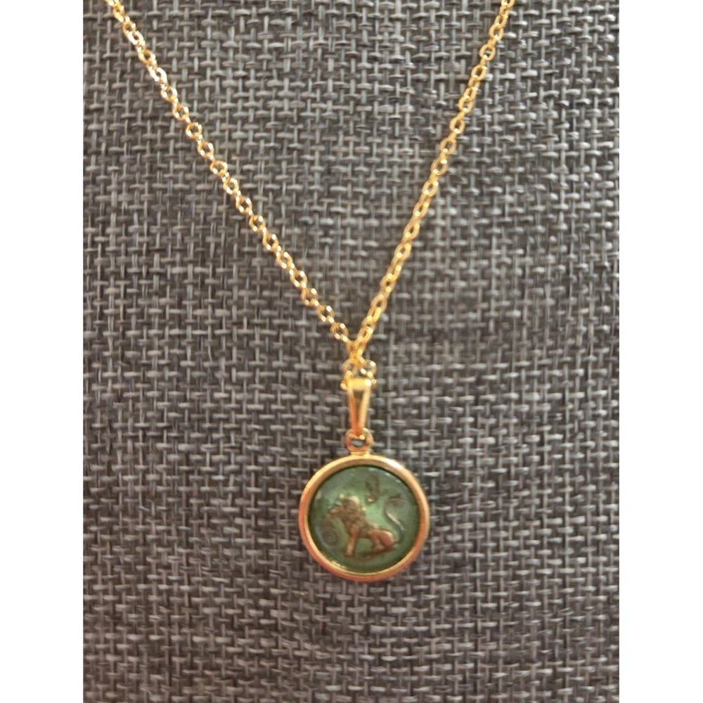 Gold tone Leo Zodiac Pendant Necklace 18in Green Amulet New In Box